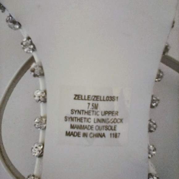 Steve Madden White Rhinestone Faux Leather Ankle Toe Strap 4 1/2" Heels sz 7.5 M - Picture 13 of 14